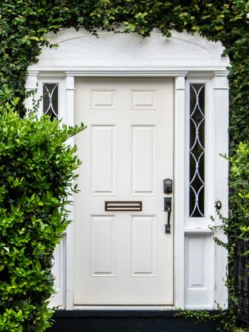 how to paint front door without removing it