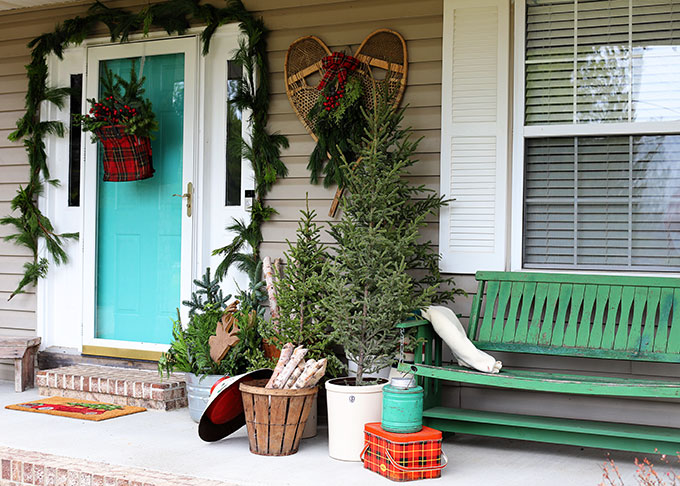 vintage lodge inspired Christmas porch decorations
