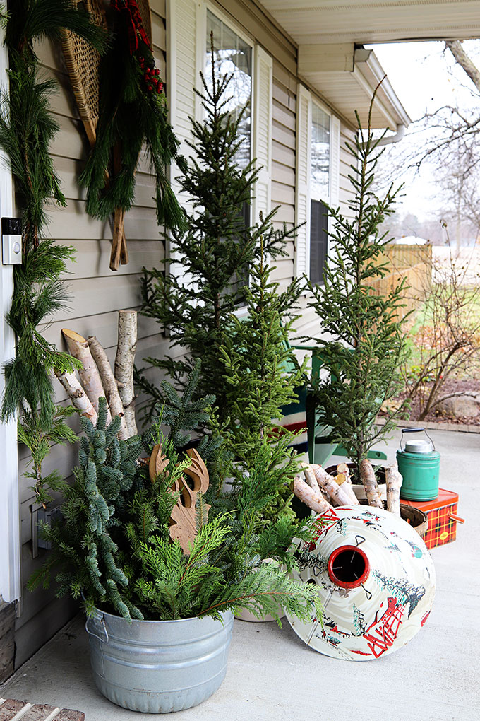 rustic Christmas front porch decorations