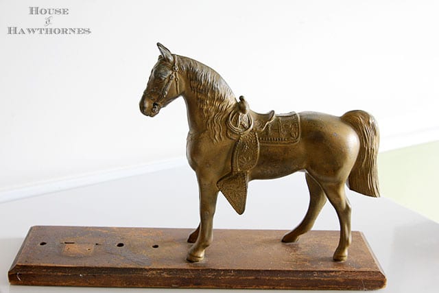Vintage horse trophy that used to be part of a clock along with other vintage yard sale finds at houseofhawthornes.com